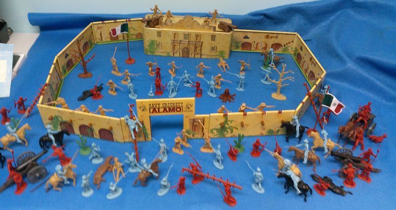 Alamo Playset -- 115 pieces (s&h $39) <FONT COLOR=#CC0000>(54mm) </FONT>